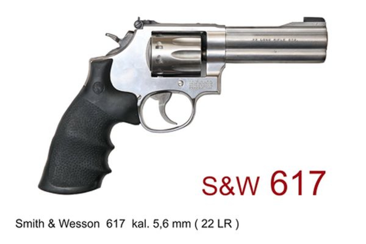 SMITH & WESSON 617